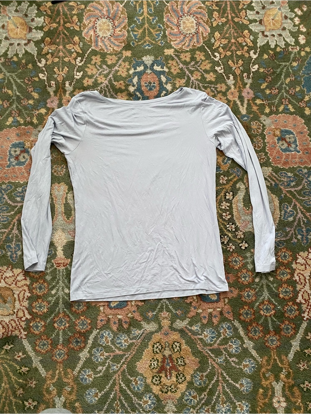 Uniqlo Light Gray Long Sleeve Scoop Neck Tee